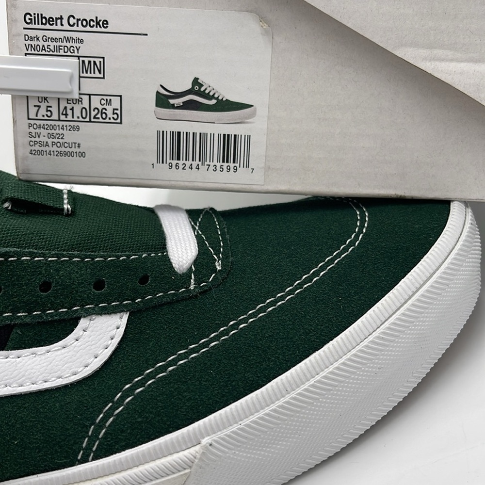 Vans Men's Green and Black Sneakers Gilbert Crocke
Dark Green/White
VN0A5JIFDGY - Picture 16 of 16